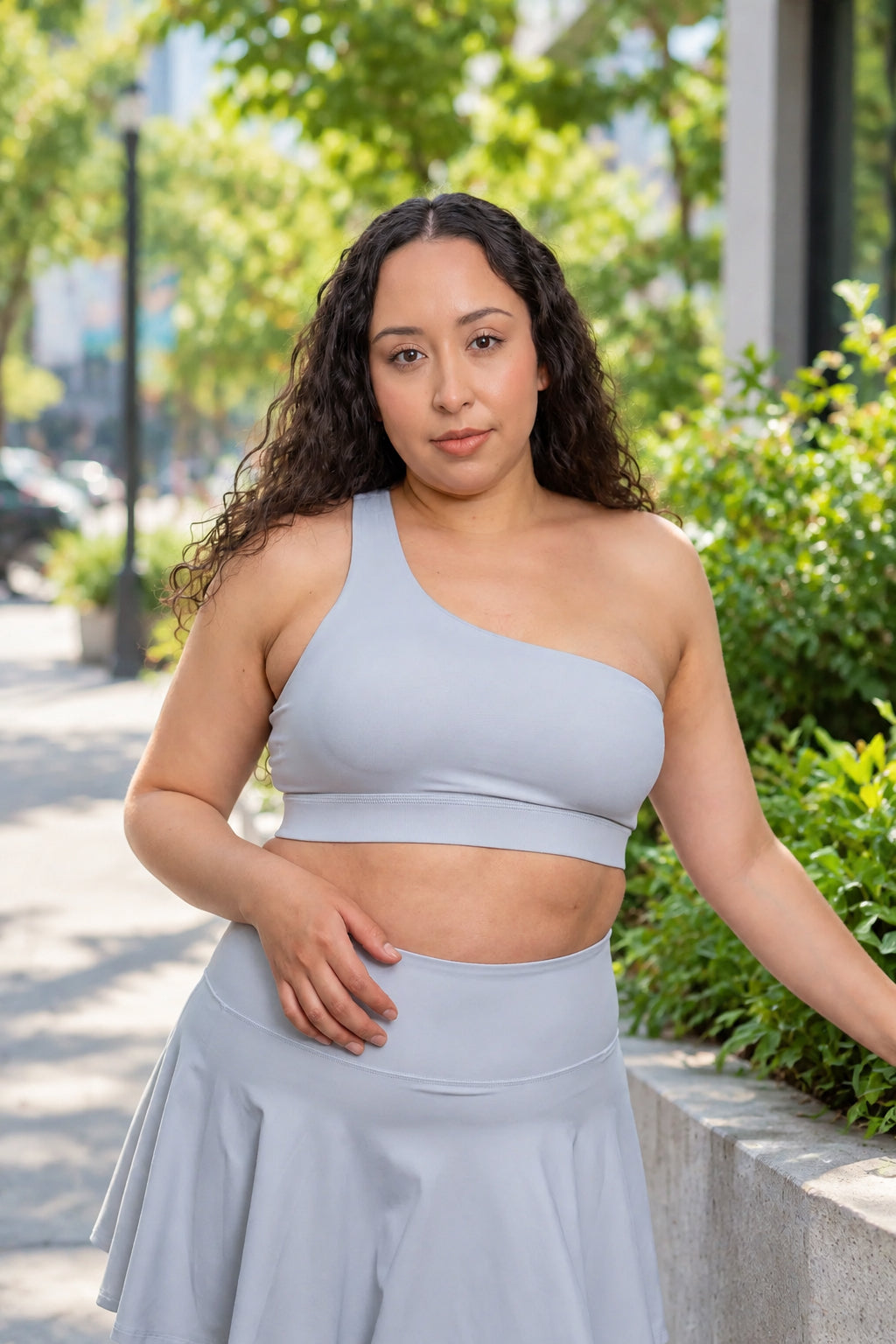 GRAVITY rise asymmetrical sports bra